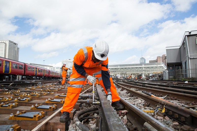 Network Rail to roll out ‘faster safer isolations’ technology